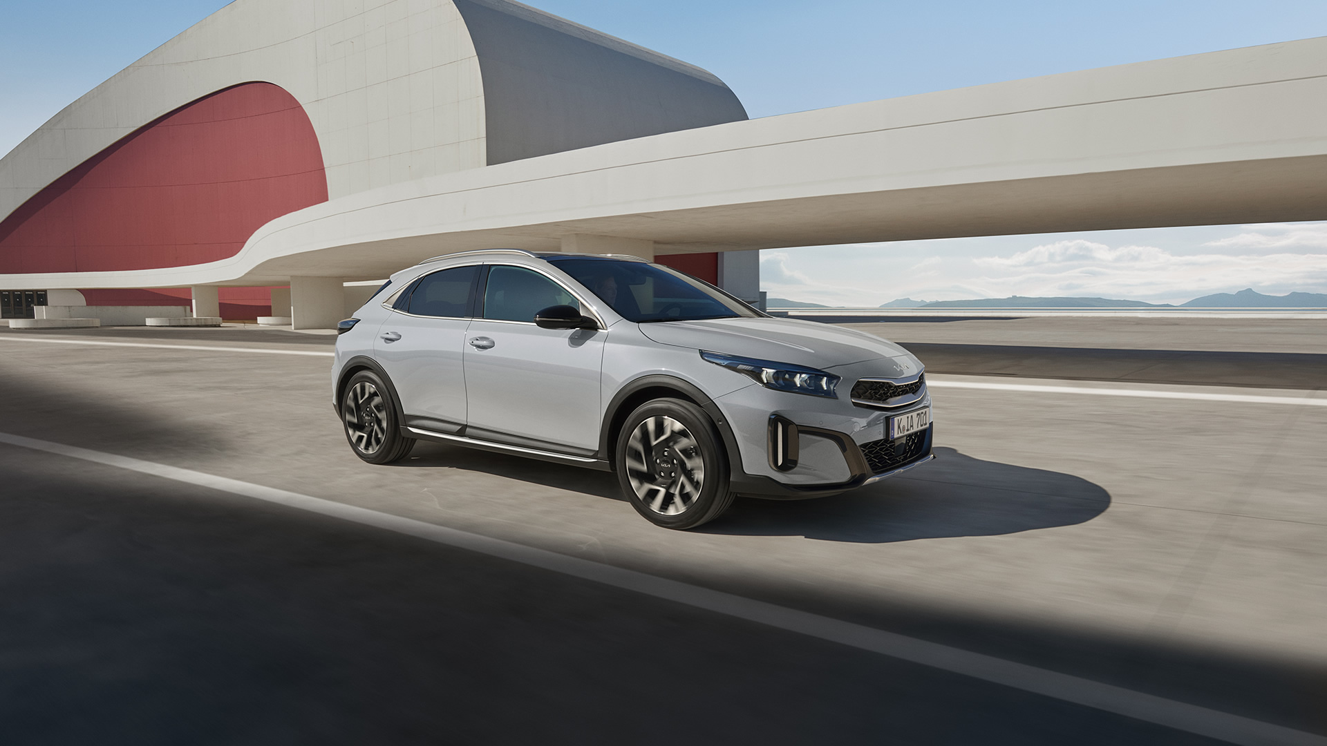 Kia XCeed Design, Ansicht vorne rechts, weiß